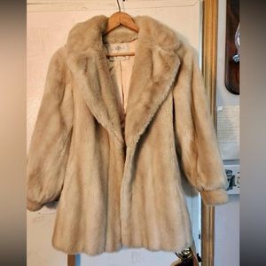 Vintage Grandella II styled by sportown Womens faux fur coat size 6.